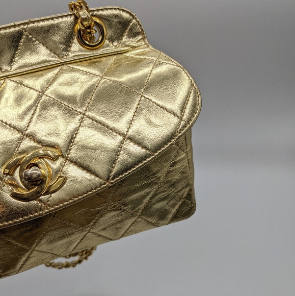 Chanel Metallic 24k Gold Chain Mini Flap Bag - Picture 3 of 14